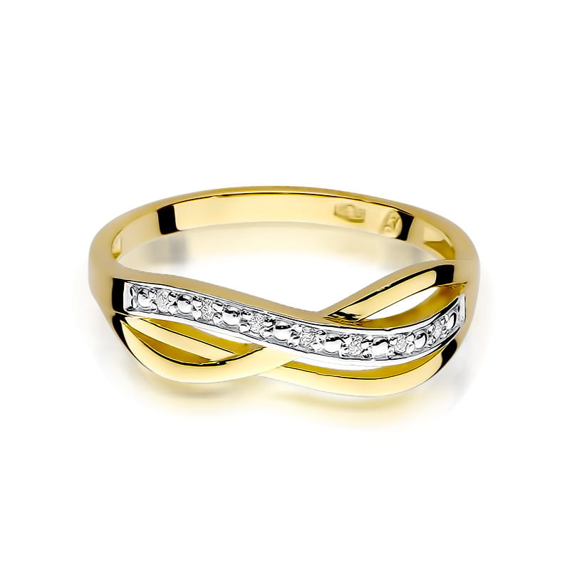 Gold Ring With Diamonds