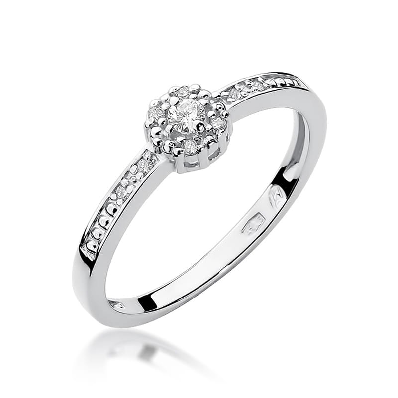 Gold Ring With Diamonds