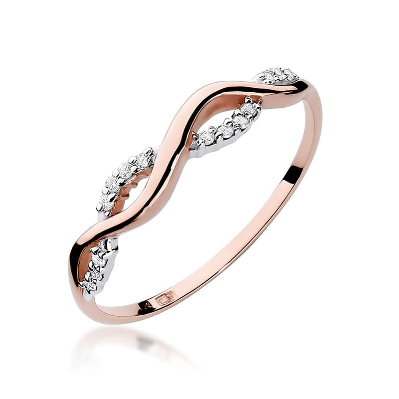 Gold Ring With Diamonds