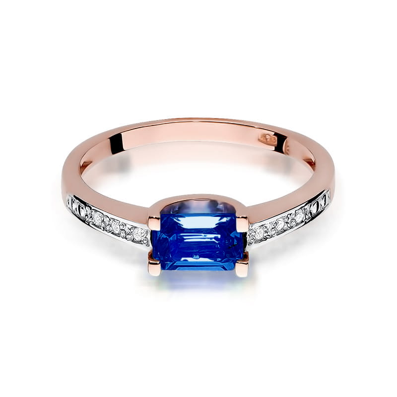 Gold Ring With Sapphire And Diamonds