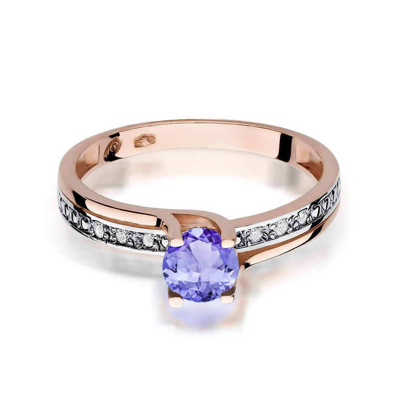 Gold Ring With Tanzanite And Diamonds