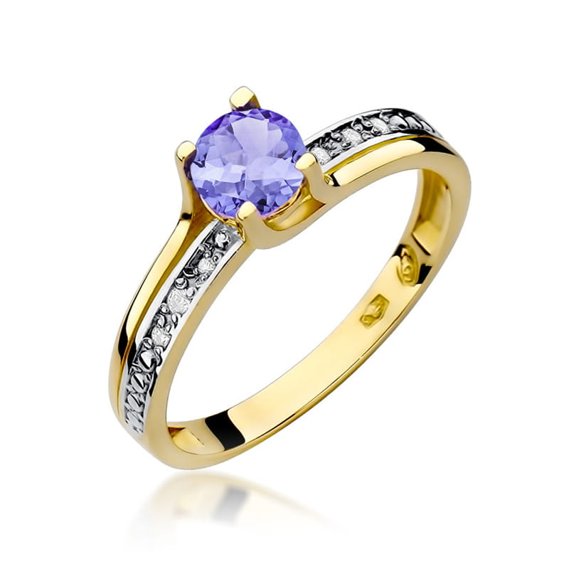 Gold Ring With Tanzanite And Diamonds