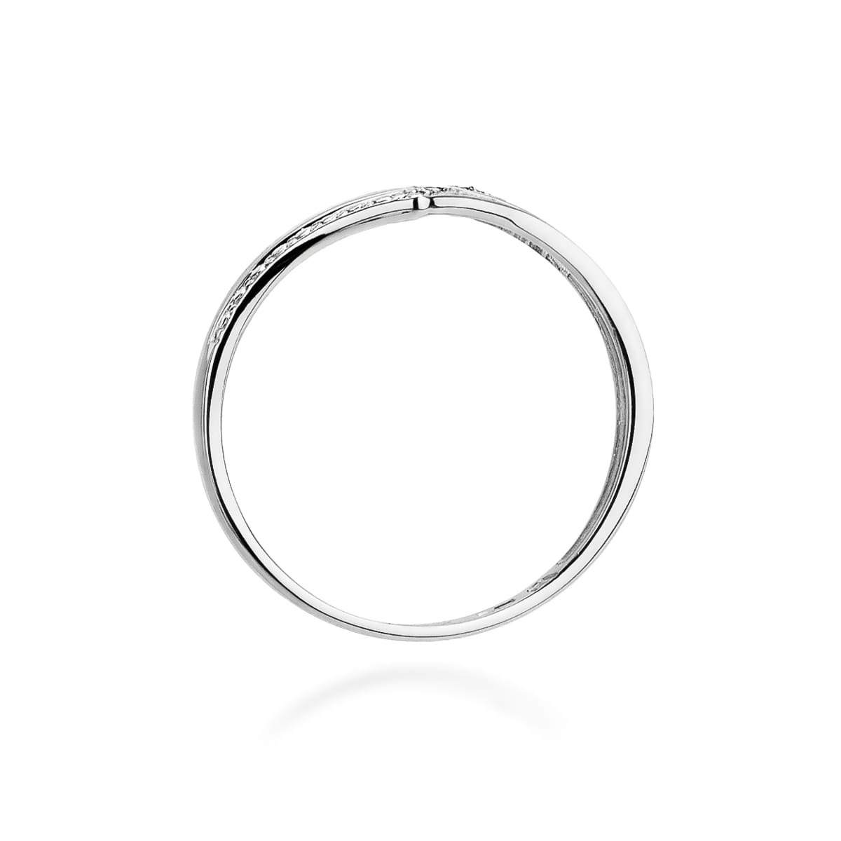 Gold Ring With Diamonds