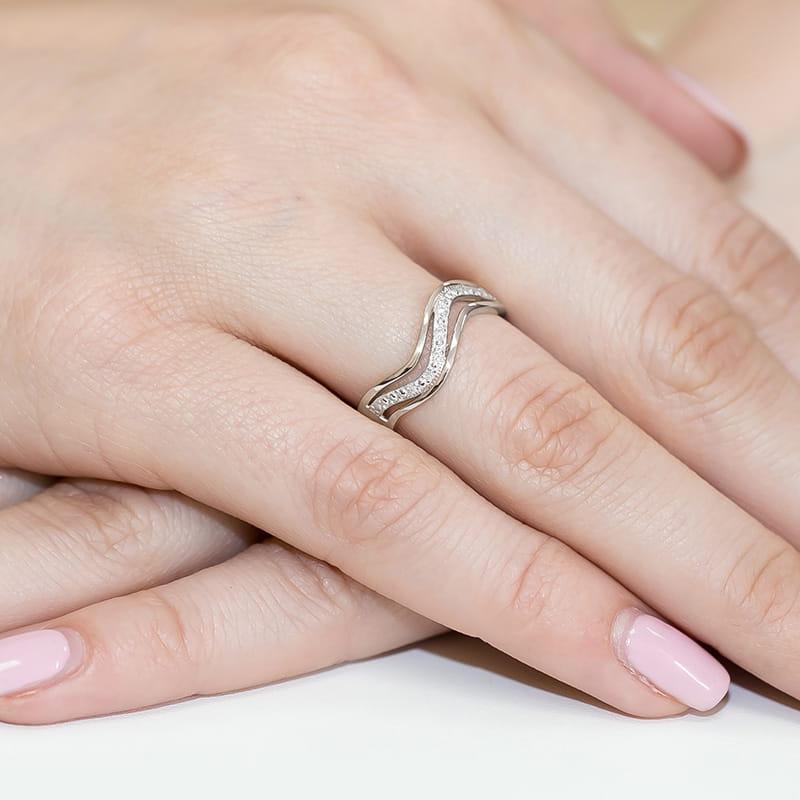 Gold Ring With Diamonds