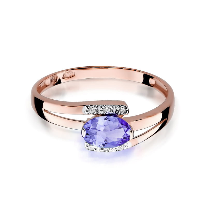 Gold Ring With Tanzanite And Diamonds