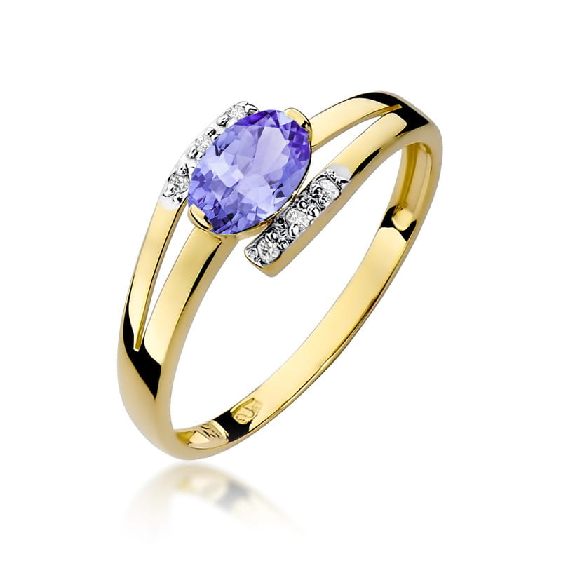 Gold Ring With Tanzanite And Diamonds