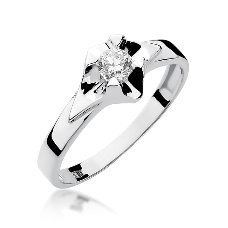 Auksinis Žiedas Su Deimantu