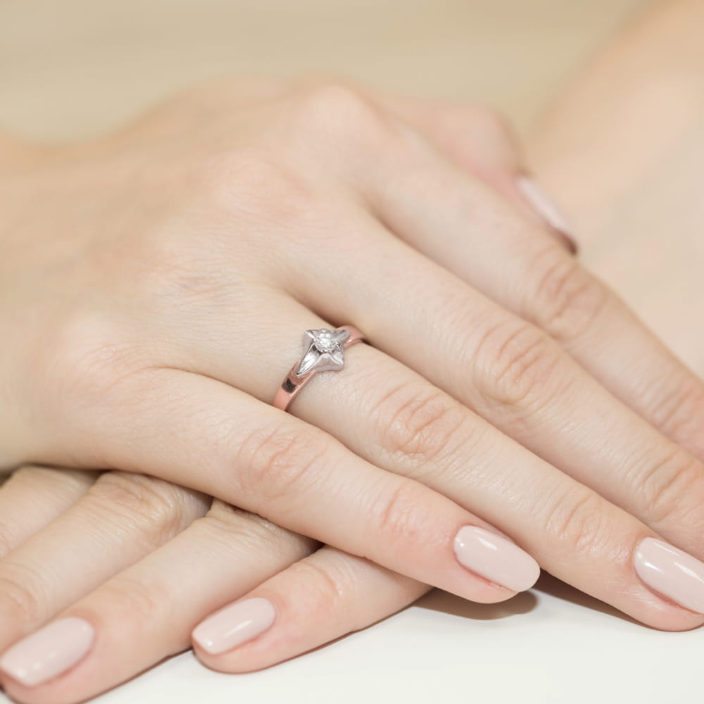 Gold Ring With Diamond