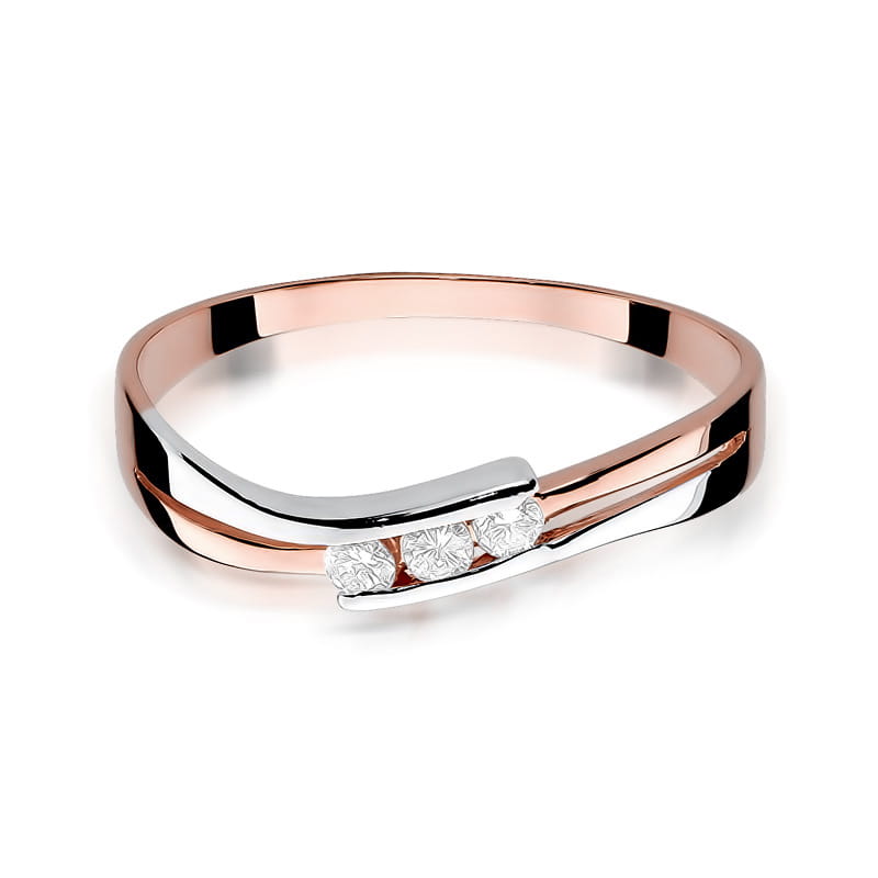 Gold Ring With Diamonds