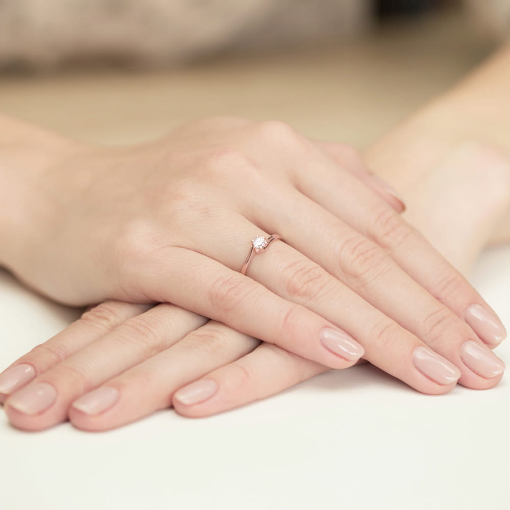 Auksinis Žiedas Su Deimantu