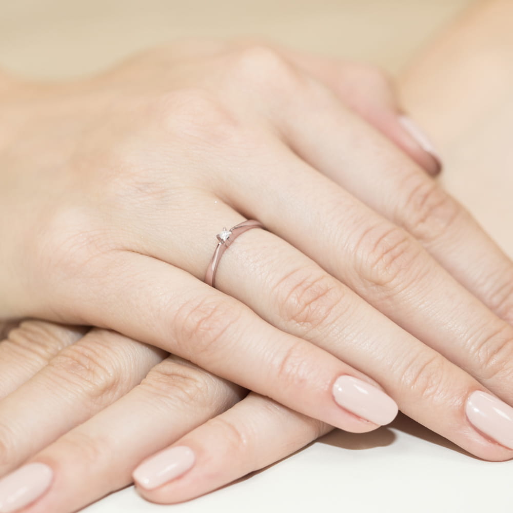 Auksinis Žiedas Su Deimantu