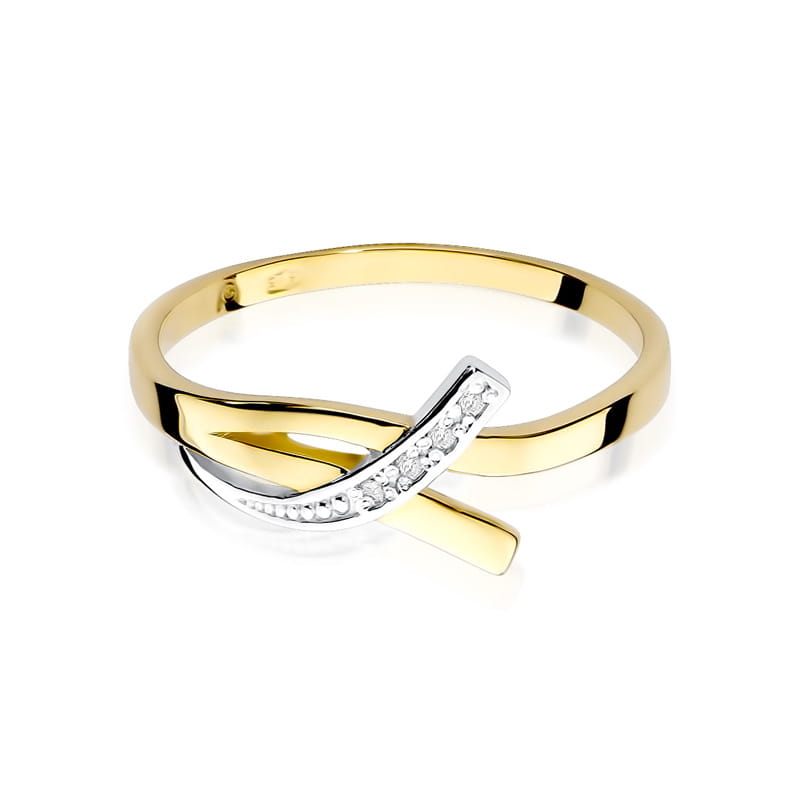 Gold Ring With Diamonds