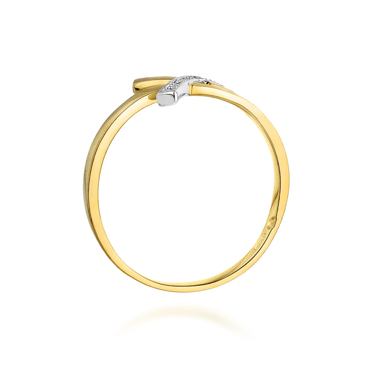 Gold Ring With Diamonds
