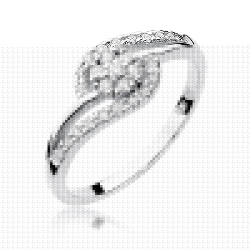 Gold Ring With Diamonds