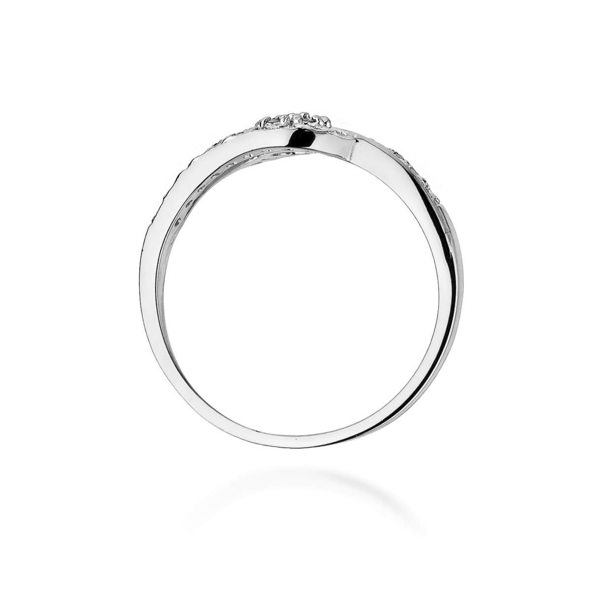 Gold Ring With Diamonds
