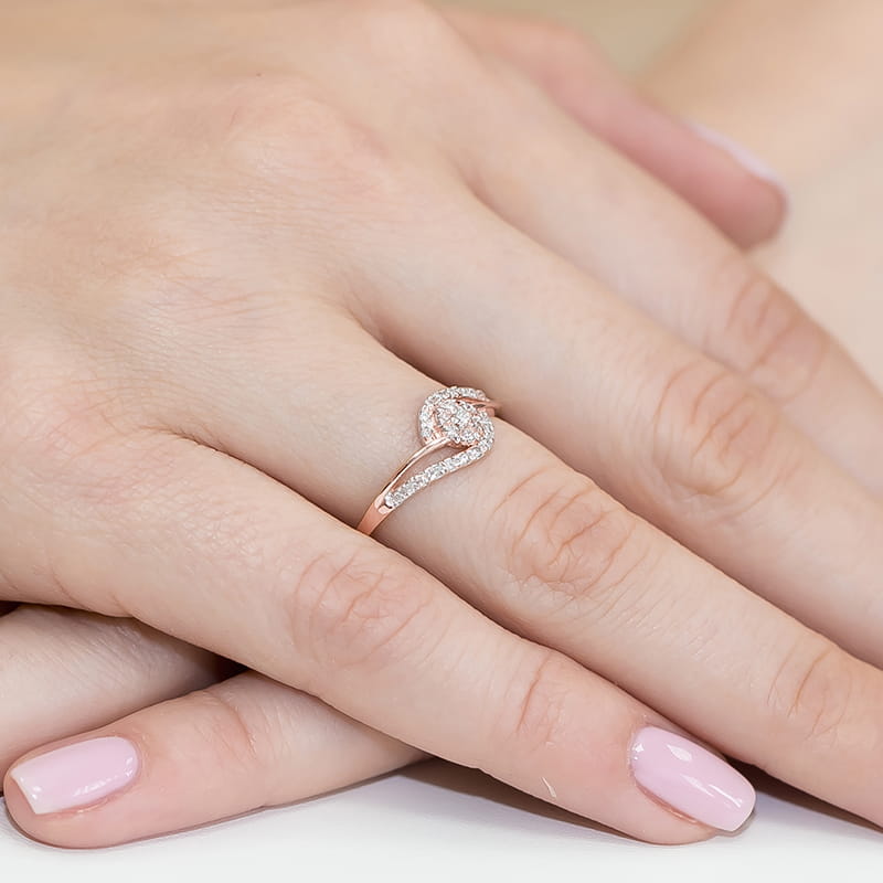 Gold Ring With Diamonds