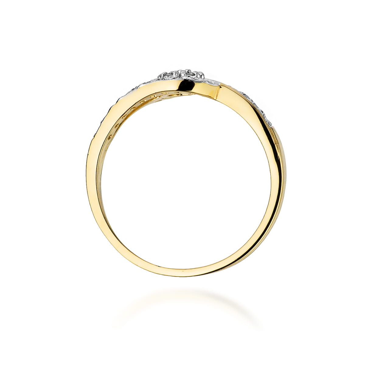 Gold Ring With Diamonds