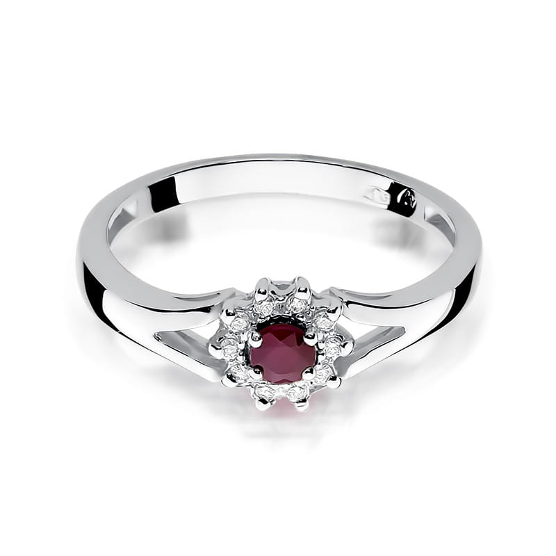 Auksinis Žiedas Su Rubinu Ir Deimantais