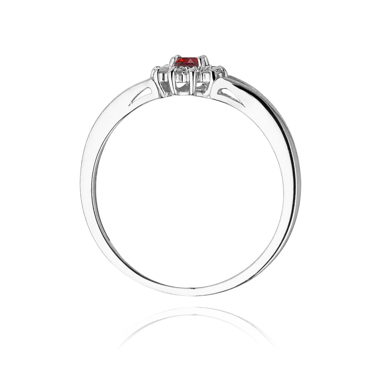 Gold Ring With Ruby And Diamonds