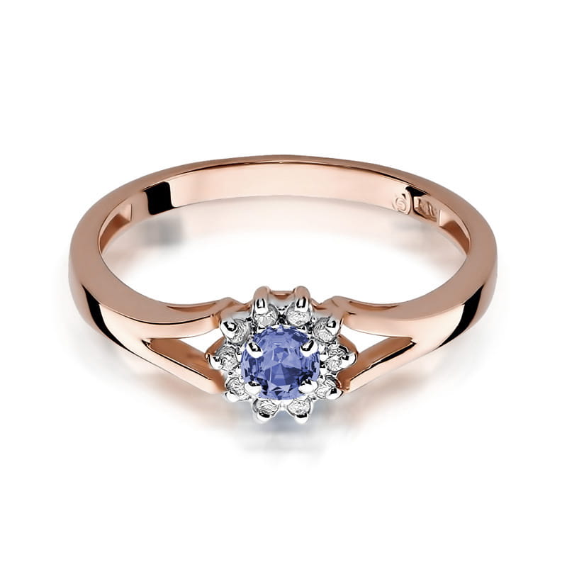 Gold Ring With Tanzanite And Diamonds