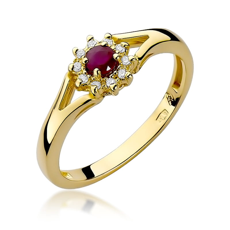 Gold Ring With Ruby And Diamonds