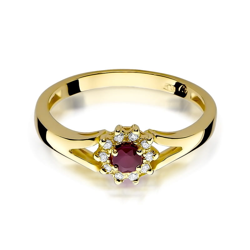 Gold Ring With Ruby And Diamonds