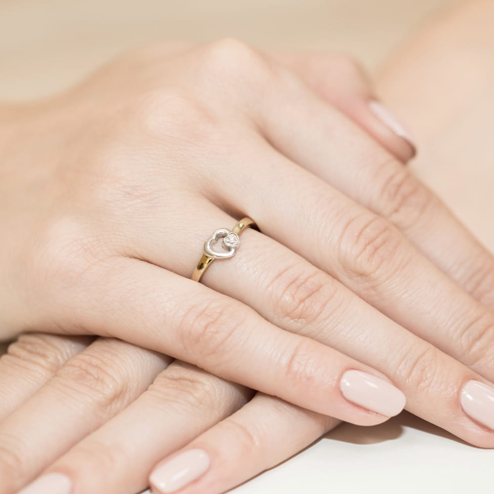 Gold Ring With Diamond