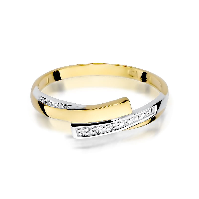 Gold Ring With Diamonds