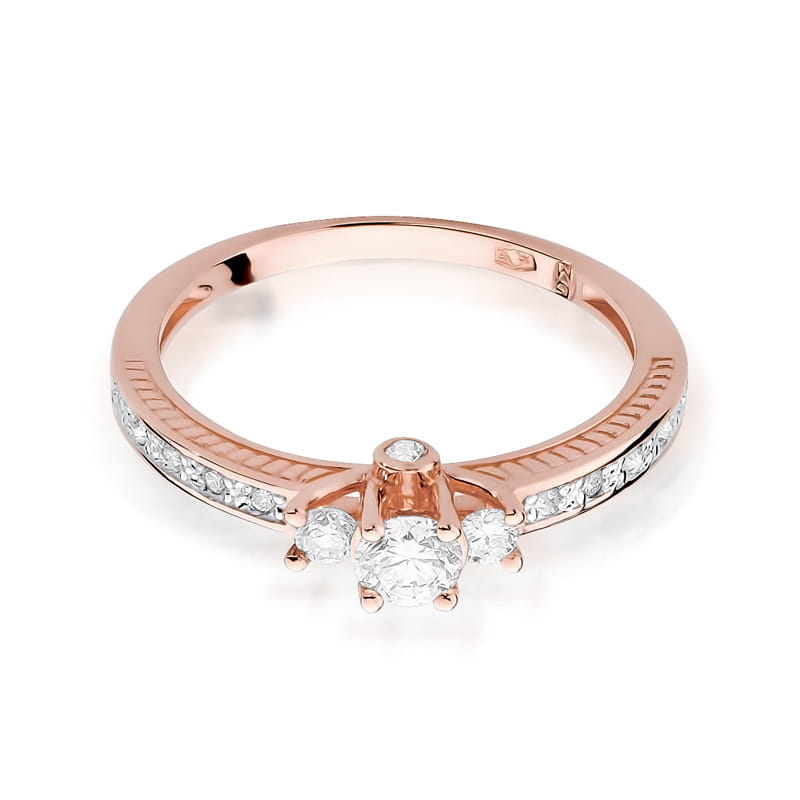 Gold Ring With Diamonds