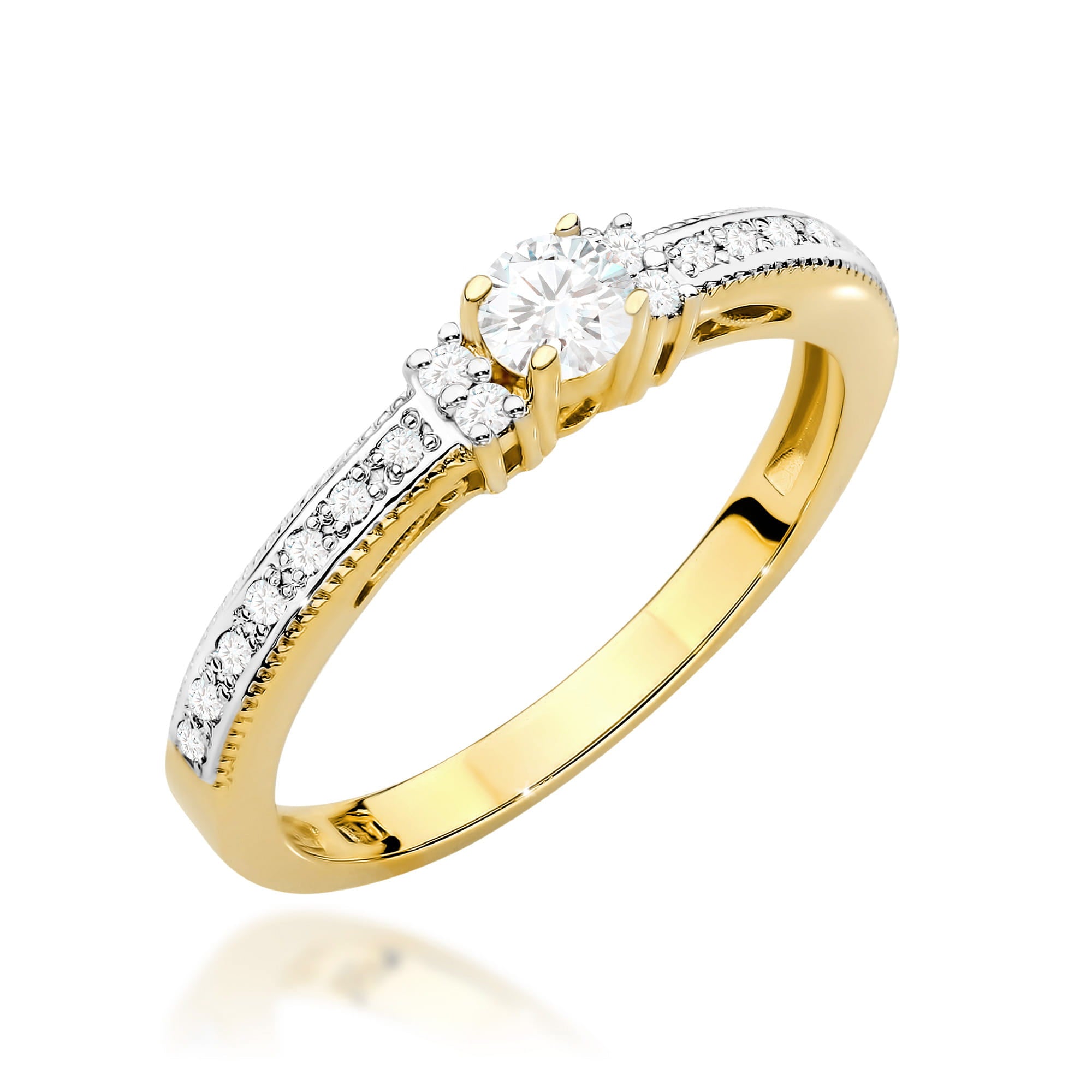 Gold Ring With Diamonds