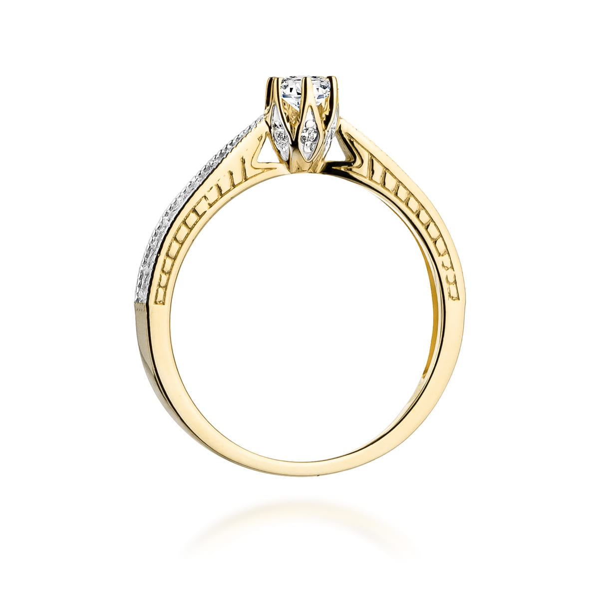 Gold Ring With Diamonds