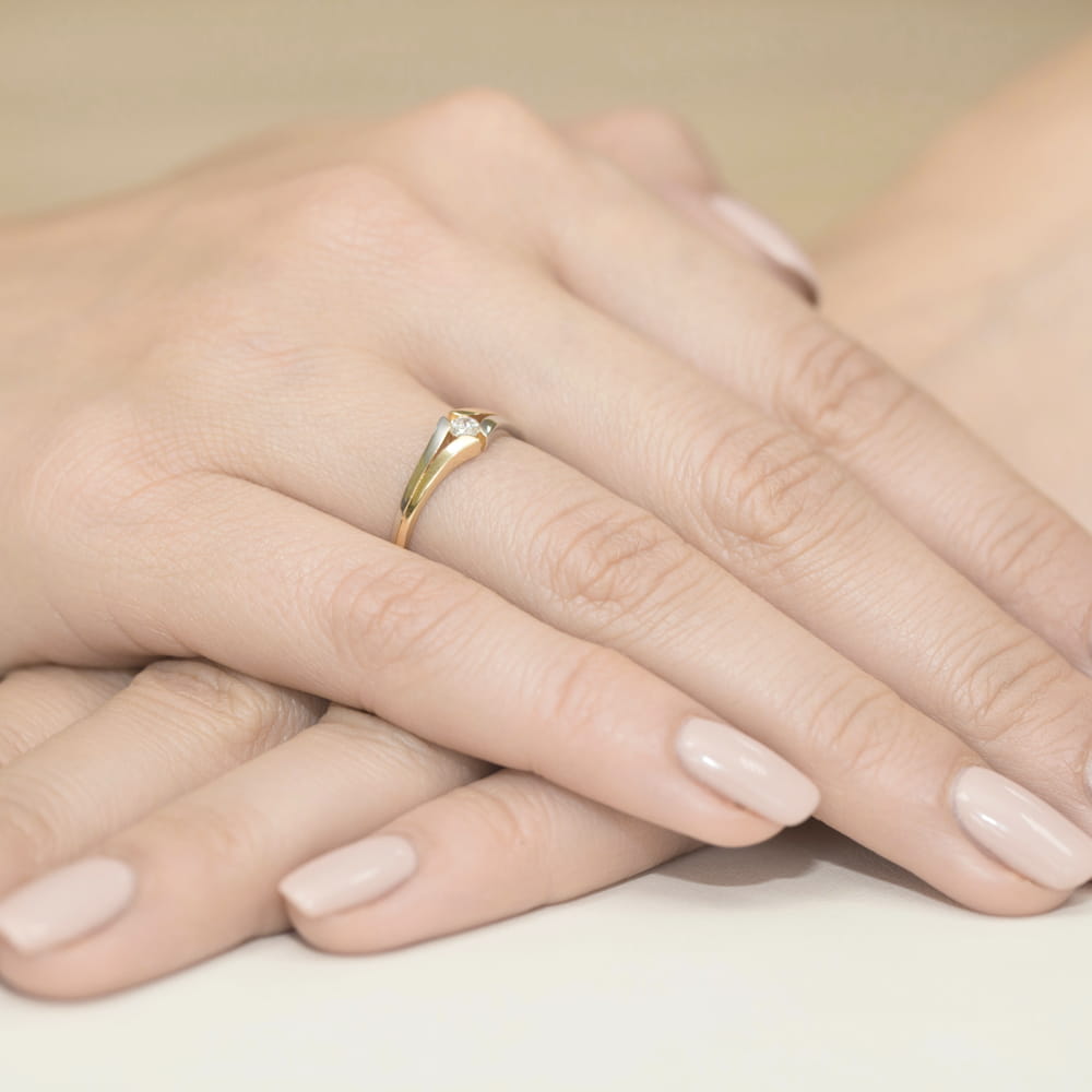 Auksinis Žiedas Su Deimantu