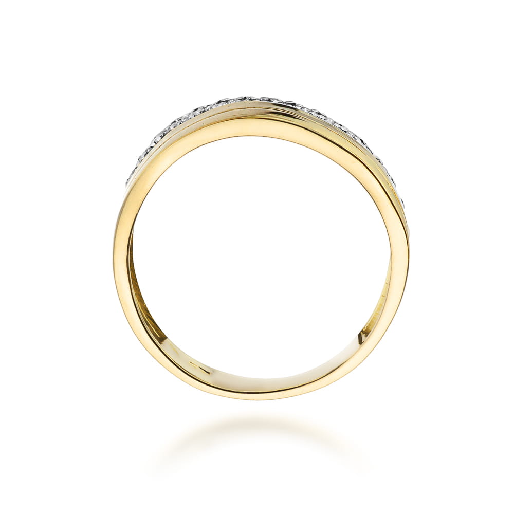Gold Ring With Diamonds