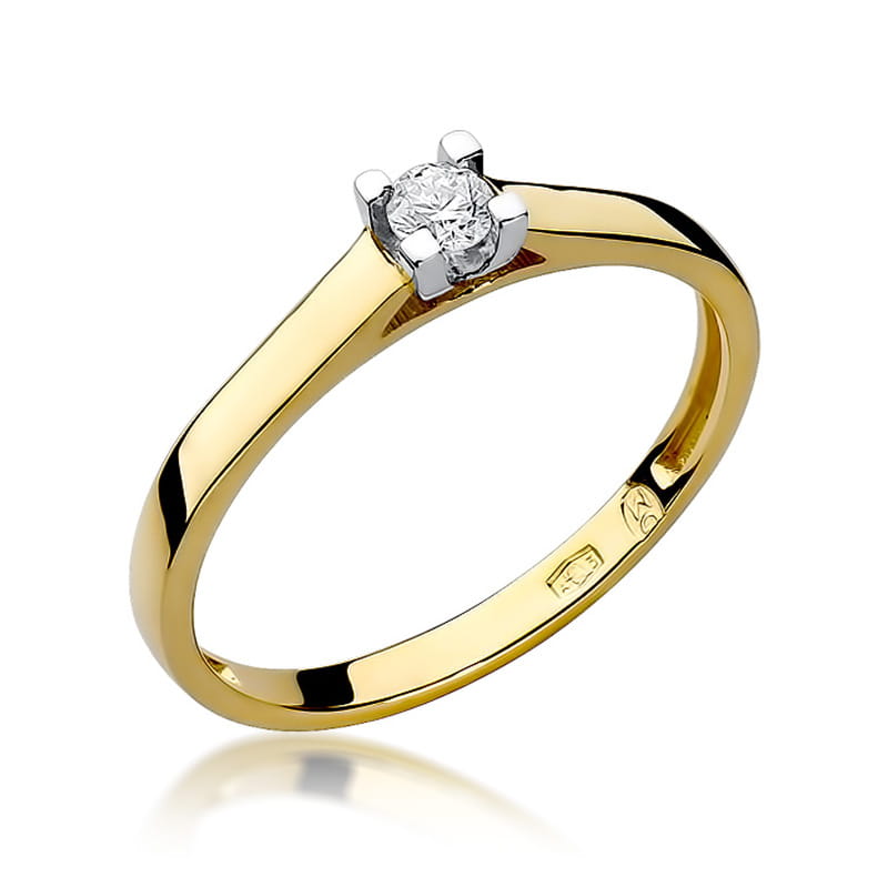 Gold Ring With Diamond