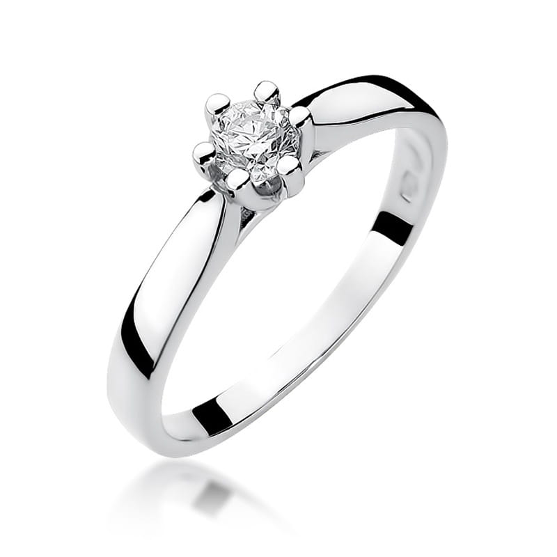 Gold Ring With Diamond