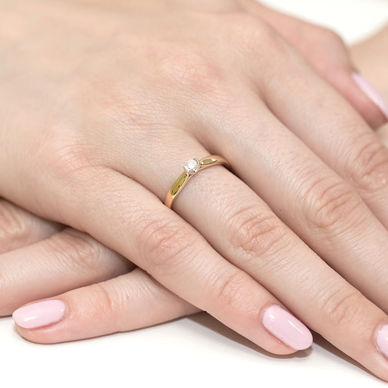Gold Ring With Diamond