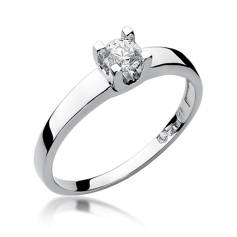 Gold Ring With Diamond