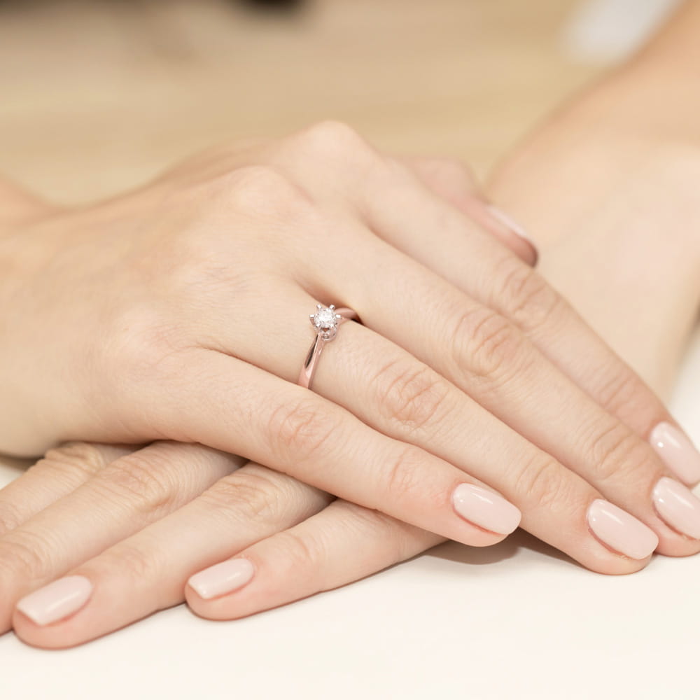 Gold Ring With Diamond