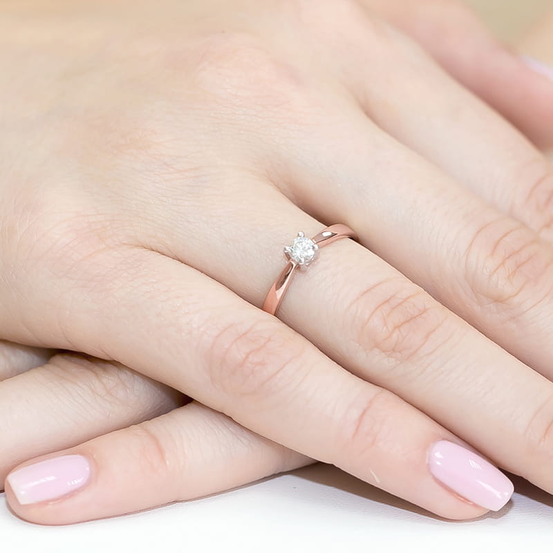 Auksinis Žiedas Su Deimantu