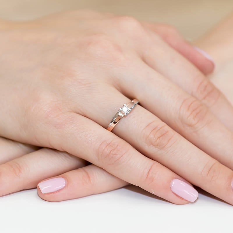 Gold Ring With Diamond