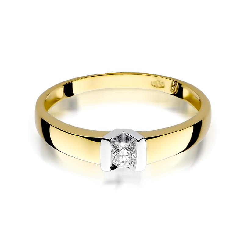 Gold Ring With Diamond