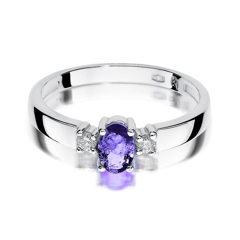 Gold Ring With Tanzanite And Diamonds