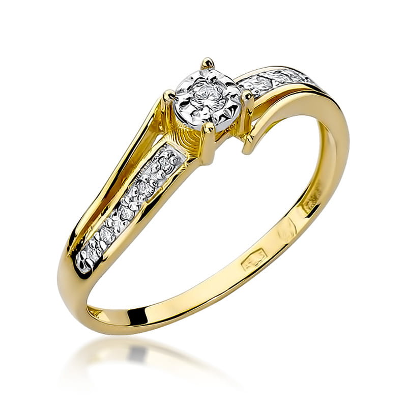 Gold Ring With Diamonds
