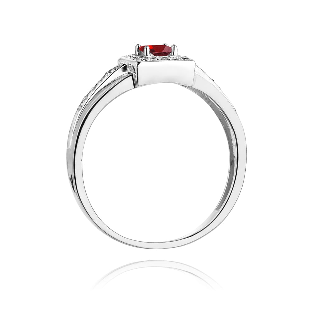 Gold Ring With Ruby And Diamonds