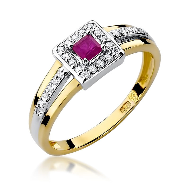 Gold Ring With Ruby And Diamonds