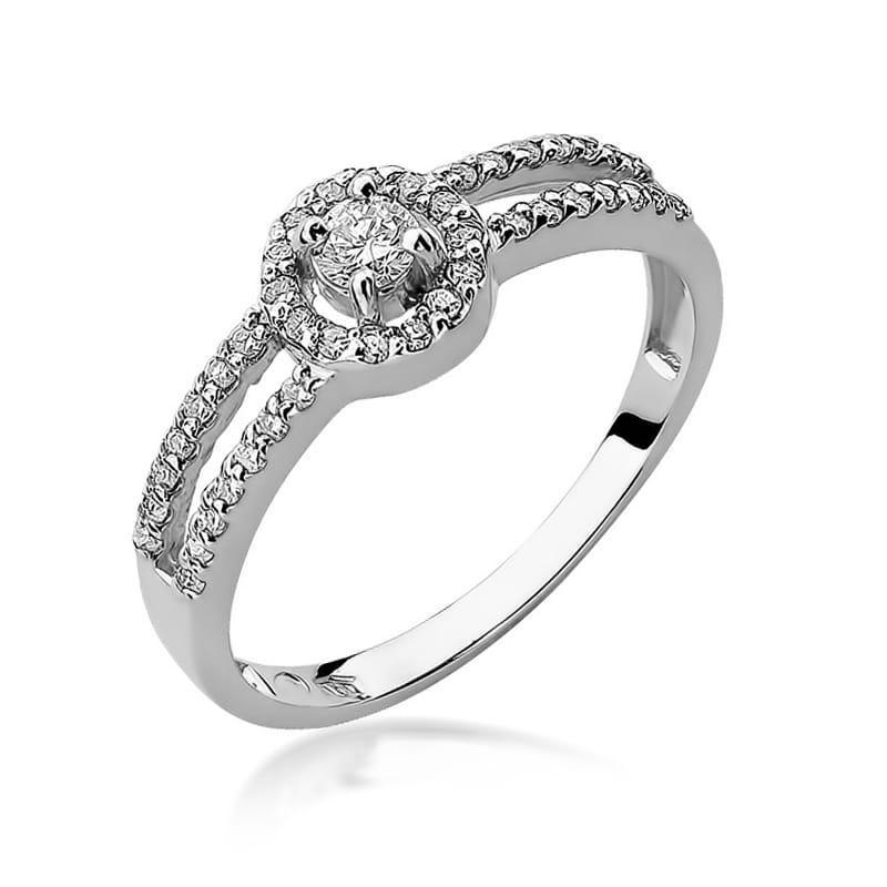 Gold Ring With Diamonds