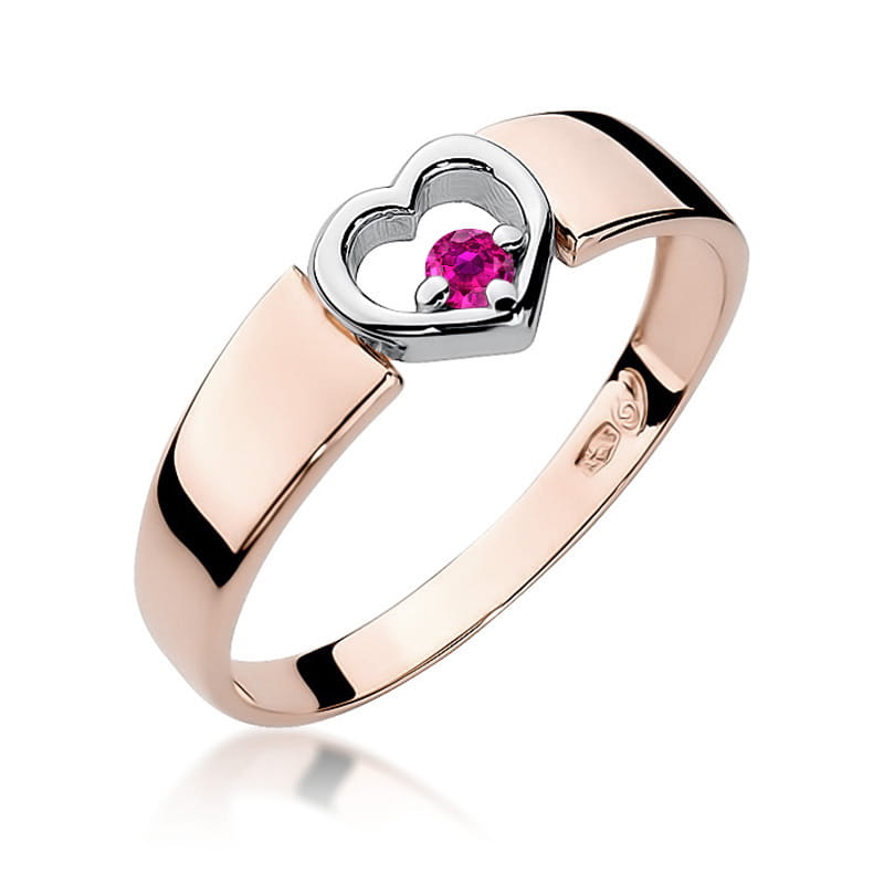Gold Ring With Pink Sapphire