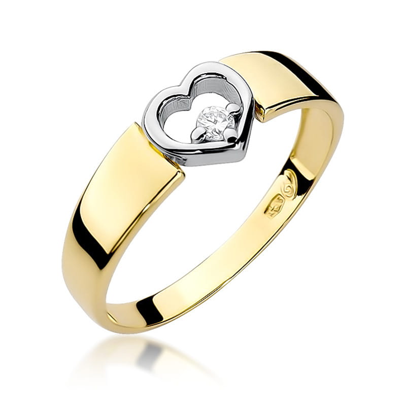 Gold Ring With Diamond