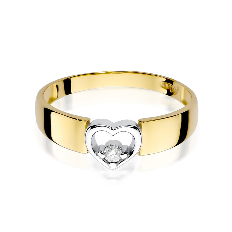 Gold Ring With Diamond