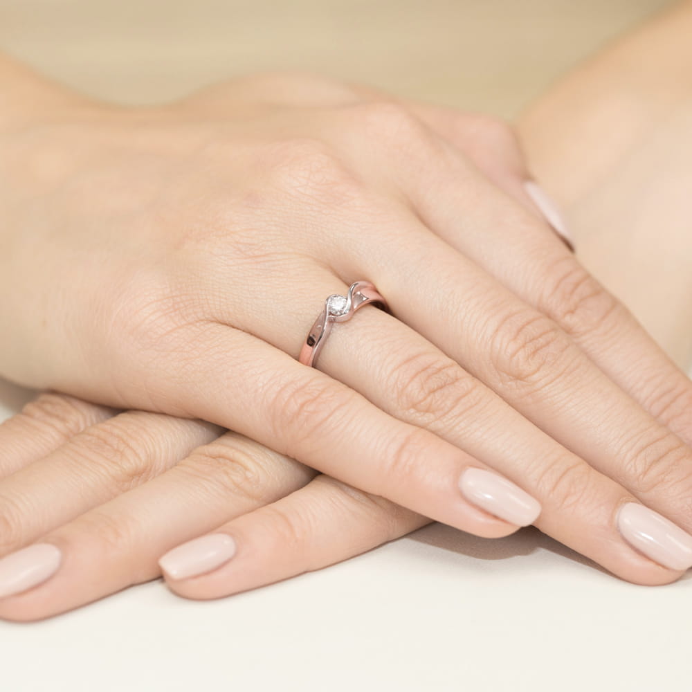 Gold Ring With Diamond